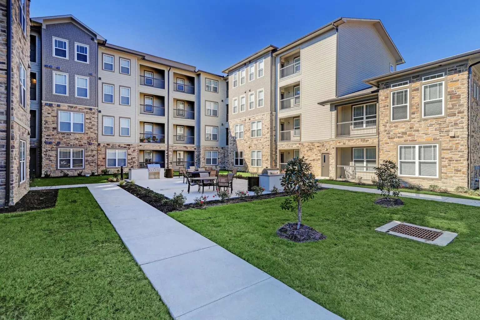 The Lodge at Pine Creek - Independent Living Exterior